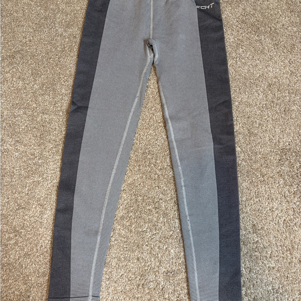 ECHT Women's Gray and Black Leggings
